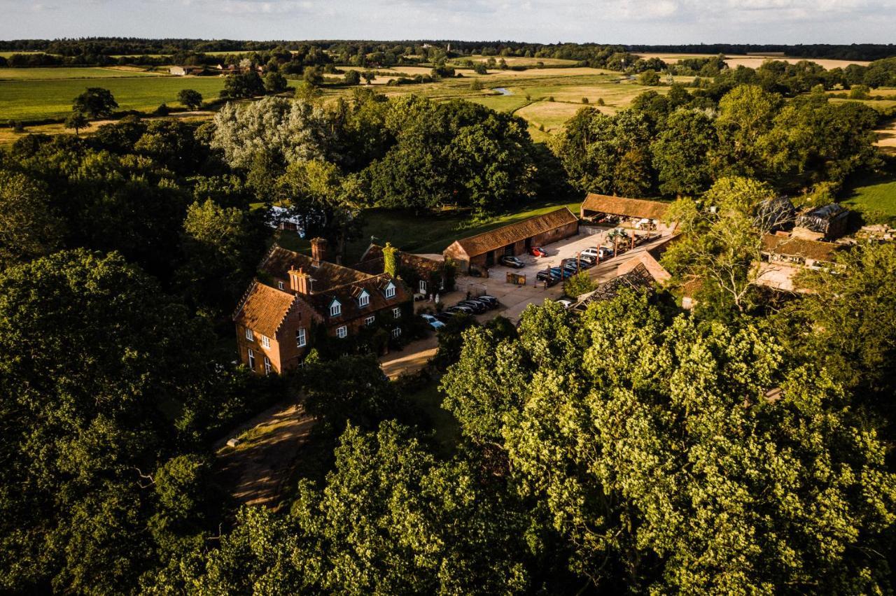 Hotel Carrick'S At Castle Farm Swanton Morley Exterior foto